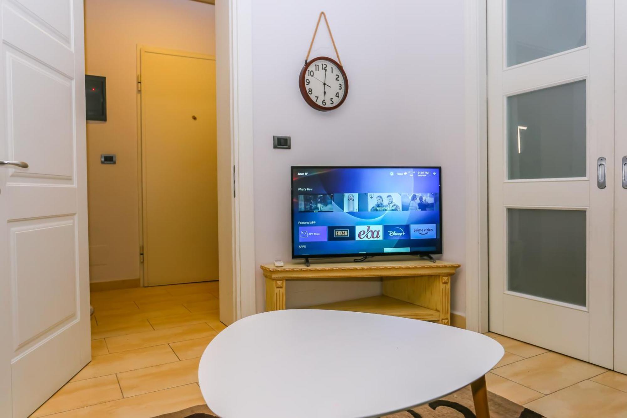Apartment Viatirana By Shqiptrip Tirana